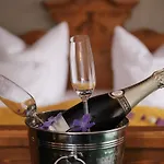 Panoramahotel & Restaurant Am Marienturm ホテル ルドルシュタット