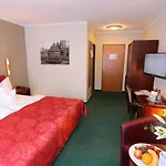 Panoramahotel & Restaurant Am Marienturm ホテル