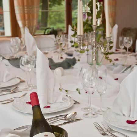 מלון Panoramahotel & Restaurant Am Marienturm