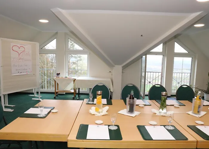 Panoramahotel & Restaurant Am Marienturm 4*